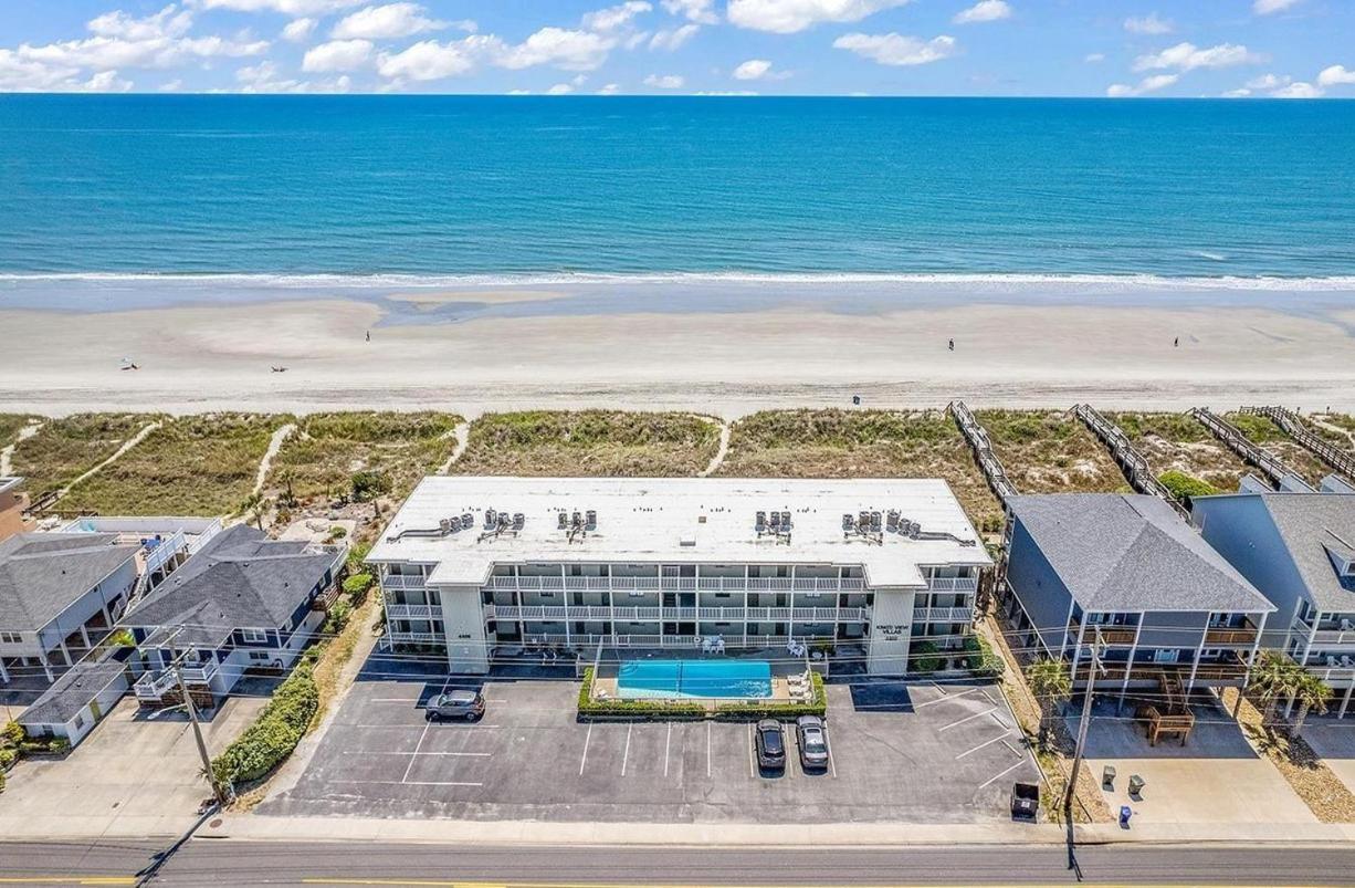 Beautiful Beachfront-Oceanfront First Floor 2Br 2Ba Condo In Cherry Grove, North Myrtle Beach! Renovated With A Fully Equipped Kitchen, 3 Separate Beds, Pool, Private Patio & Steps To The Sand! Exterior foto